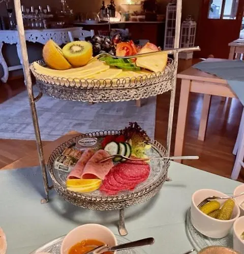 Gaestehaus Chalet-perle بيت ضيافة 3*